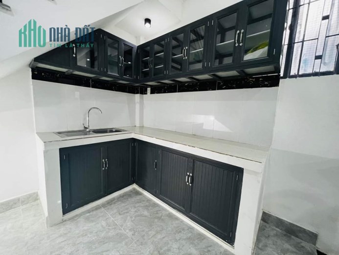 NHÀ 3 TẦNG Đẹp ở ngay - NGANG TRÊN 5M -  Cách HXH 1 căn nhà - 20m ra đường Trần Khắc Chân - Phường 9
