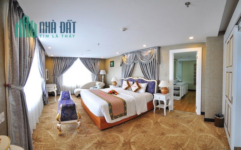 Bán tòa 7 tầng thang máy mặt phố Hàng Cân, Hoàn Kiếm, mặt tiền rộng 105m, mtiền 5m, 88 tỷ