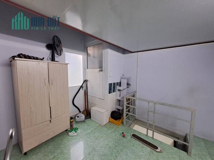 Bán gấp nhà Bình Thạnh  trệt 3 lầu căn góc có 10 phòng cho thuê chỉ 4.2 tỷ Tl