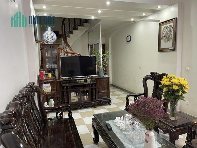 Bán nhà mặt phố Hàng Mã, Hoàn Kiếm, vị trí đẹp, 120m, 4 tầng, mtiền 3.7m, 59.5 tỷ
