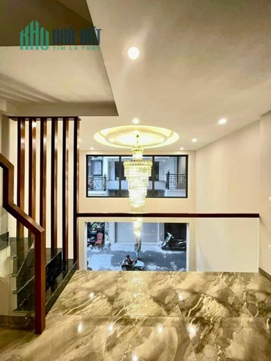 Bán Nhà phố Bồ Đề Long Biên, 6 tầng thang máy, full nội thất nhập khẩu, gara oto 7 chỗ