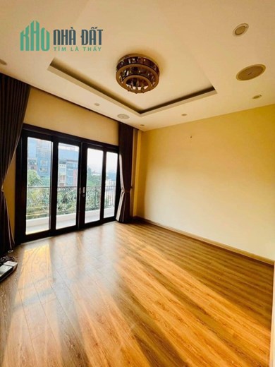 MẶT PHỐ - VIEW HỒ TÂY - 6T THANG MÁY - 55m2