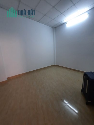 NHÀ 3 TẦNG SAU CĂN MT 1 CĂN - GẦN KCN TÂN BÌNH - SÁT AEON TÂN PHÚ - 5M HẺM XE TẢI THÔNG - 42M2