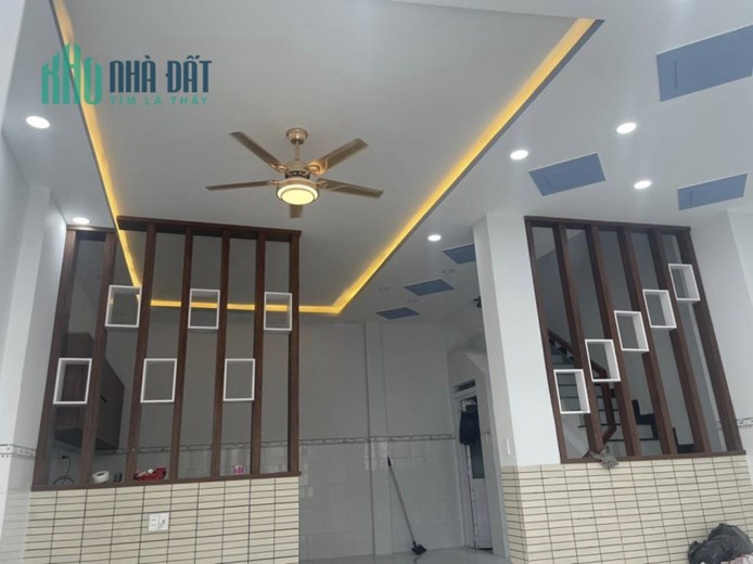 NHÀ ĐẸP NGUYỄN VĂN YẾN - DT 6.5x9M - KHU PHÂN LÔ - HẺM XE HƠI