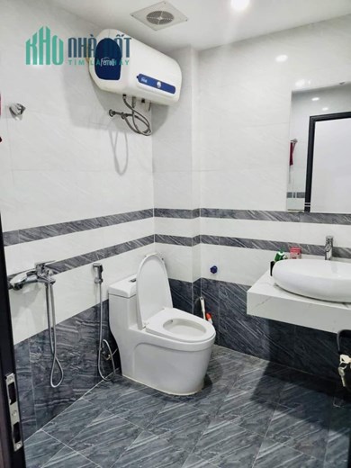 Bán gấp nhà Tây Mỗ, Nam Từ Liêm, MỚI Ở NGAY, 35M2, 5T, MT 3.8M, CHỈ 3.2 TỶ.