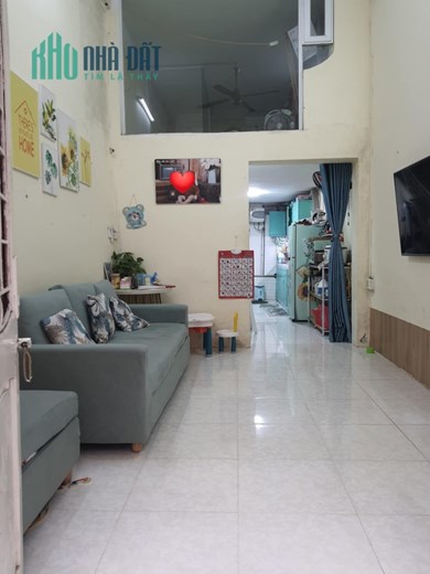 Hơn 5 tỷ có nhà 40m2x5 tầng PHÂN LÔ, Ô TÔ phố Vạn Phúc, Hà Đông