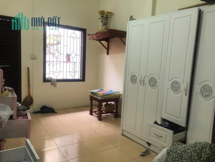 Hơn 5 tỷ có nhà 40m2x5 tầng PHÂN LÔ, Ô TÔ phố Vạn Phúc, Hà Đông