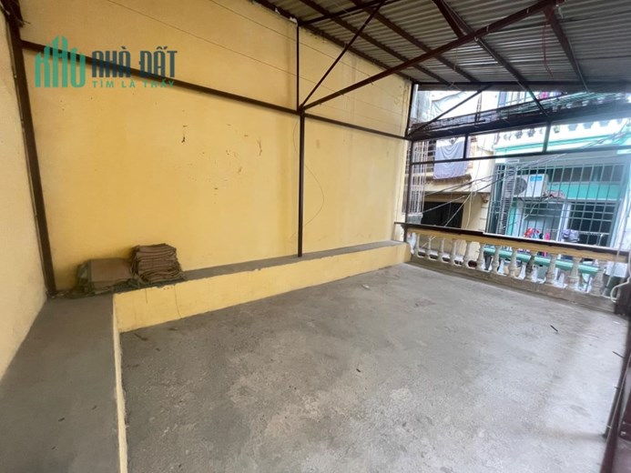 BÁN NHÀ NGÕ CÁT LINH ĐỐNG ĐA GẦN GA CÁT LINH SỔ ĐỎ  96M 3 TẦNG 14.8 TỶ