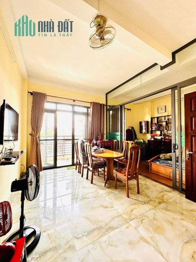 Bán Nhà Mặt Tiền Trần Quang Diệu Phường 14 Quận 3 Gi á 38 Tỷ.