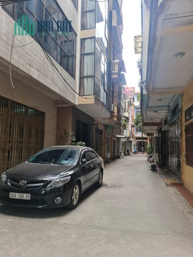 Bán nhà đẹp  Phân Lô BỘ CÔNG AN đường NGUYỄN TRÃI, ngõ ÔTÔ TRÁNH, KINH DOANH, 45m2, 6 tỷ9