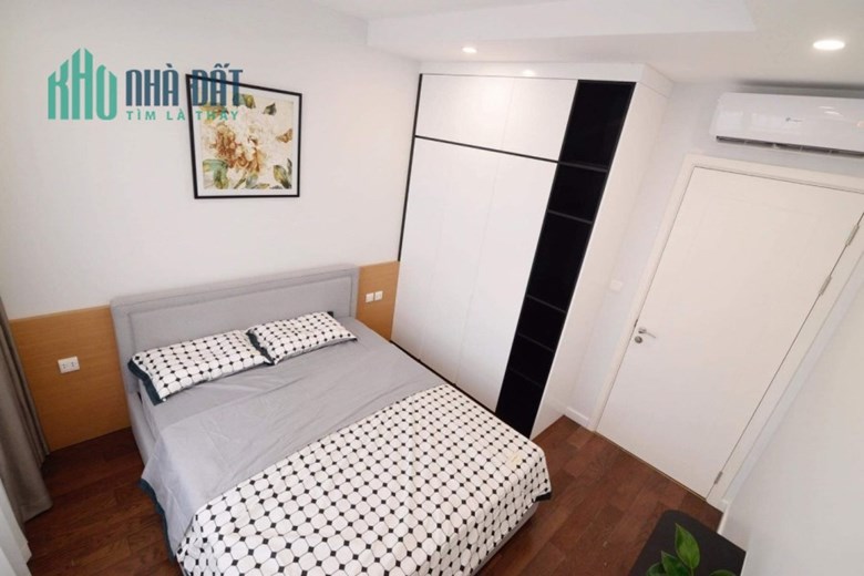 Đẳng cấp Trung Kính 42m2 X 6T, ngõ nông thông thoáng, ô tô gần 4,65 tỷ.