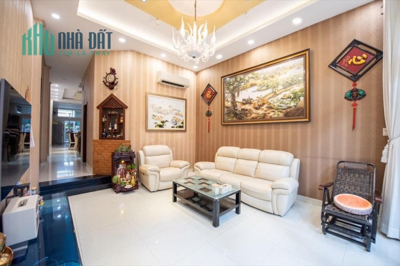 Chính chủ bán nhà mặt tiền đường thoại ngọc hầu, nhựa 15m, 155m2 giá 16.8 tỷ, tặng lại toàn bộ nội