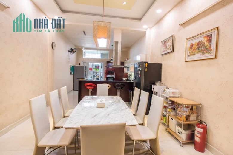 Chính chủ bán nhà mặt tiền đường thoại ngọc hầu, nhựa 15m, 155m2 giá 16.8 tỷ, tặng lại toàn bộ nội