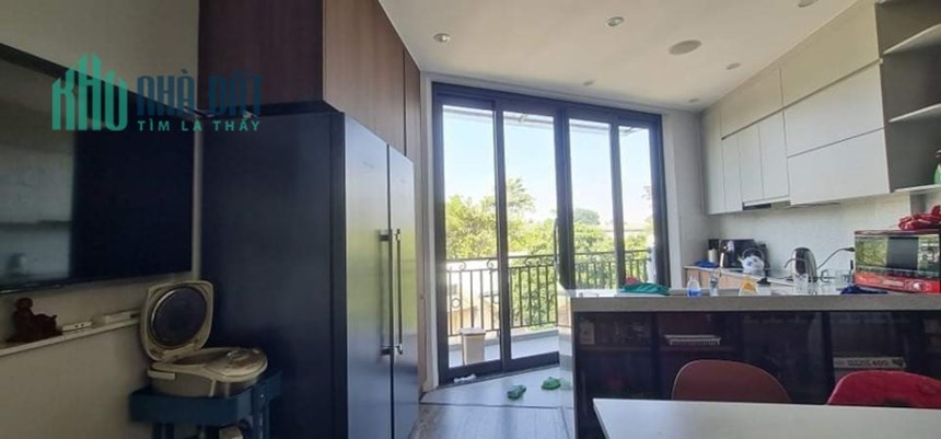 Bán nhà mặt phố Nguyễn Văn Cừ, KD, 100 m2, 6T, TM, chỉ 28 tỷ.