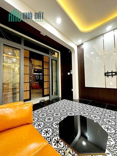 Cần Bán Gấp Nhà 2 Tầng,Hẻm Xe Hơi Sát Mặt Tiền, 50m2,Kế Aeon Tân Phú