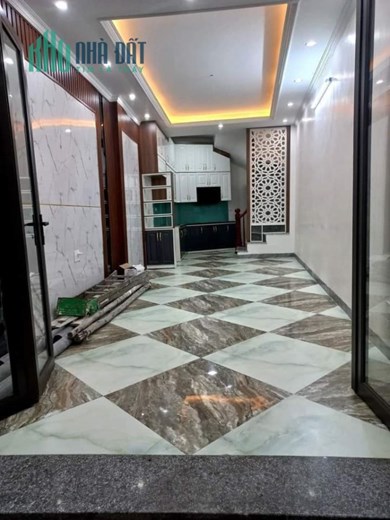 Cần Bán Nhà phố HOÀNG MAI ngõ nông, nhà đẹp, full công năng, gần ô tô, 40m giá chỉ hơn 3 tỷ.