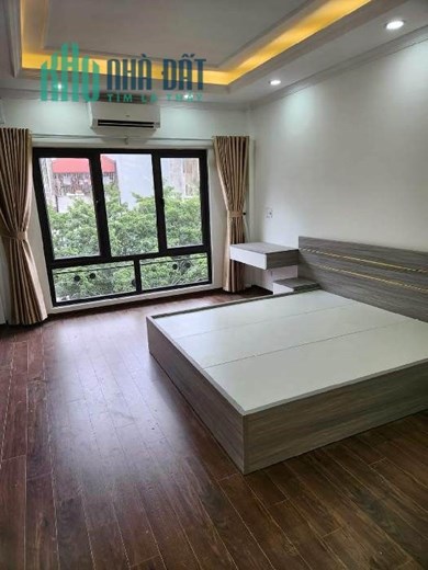 Cần Bán Nhà phố HOÀNG MAI ngõ nông, nhà đẹp, full công năng, gần ô tô, 40m giá chỉ hơn 3 tỷ.