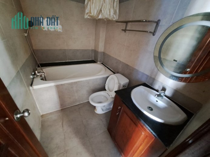 Bán Nhà 1/ 30m Đường Đông Hưng Thuận 2, Gần Chợ Cây Sộp, 5,5x18m