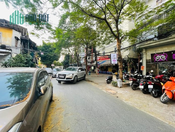 Bán căn hộ 230m2 Bạch Mai, Hai Bà Trưng kinh doanh các loại hình, ô tô tránh giá 5,3 tỷ.