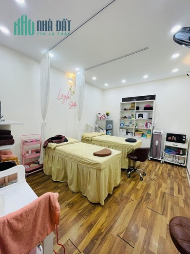 Bán căn hộ 230m2 Bạch Mai, Hai Bà Trưng kinh doanh các loại hình, ô tô tránh giá 5,3 tỷ.