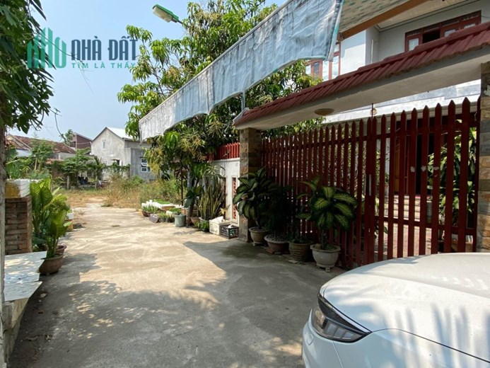 Ra 2 lô cặp đẹp vuông vức Phú Trung - Vĩnh Thạnh, Nha Trang