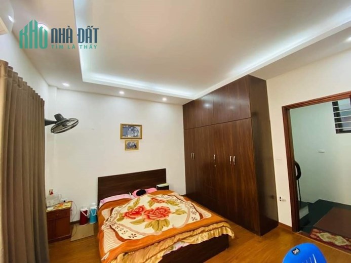 CẦN BÁN GẤP NHÀ MẶT NGÕ, KINH DOANH, HỒ TÙNG MẬU. 35M2 X 5 TẦNG, MT 4M GIÁ 4,45 TỶ SỔ ĐỎ CHÍNH CHỦ