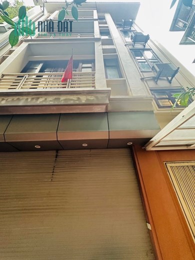 Cực hiếm bán nhà Cách mặt phố 15m, giao thông thuận lợi, thông các phố Láng Hạ, Vũ Ngọc Phan, Thái