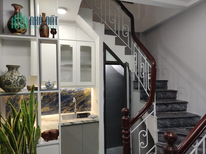 Siêu hiếm bán nhà Khương Hạ Thanh Xuân 40m 5 tầng lô góc ô tô đỗ cửa kinh doanh tấp nập 5.95 tỷ lh