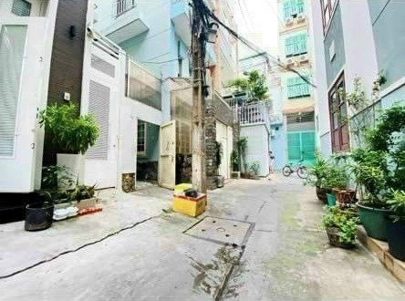 Cần cho thuê nhà Hẻm 80 Nguyễn Trãi,DT Đất 100m2, 1 trệt 3 lầu, 6PN