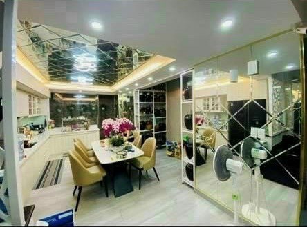 Cần cho thuê nhà Hẻm 80 Nguyễn Trãi,DT Đất 100m2, 1 trệt 3 lầu, 6PN