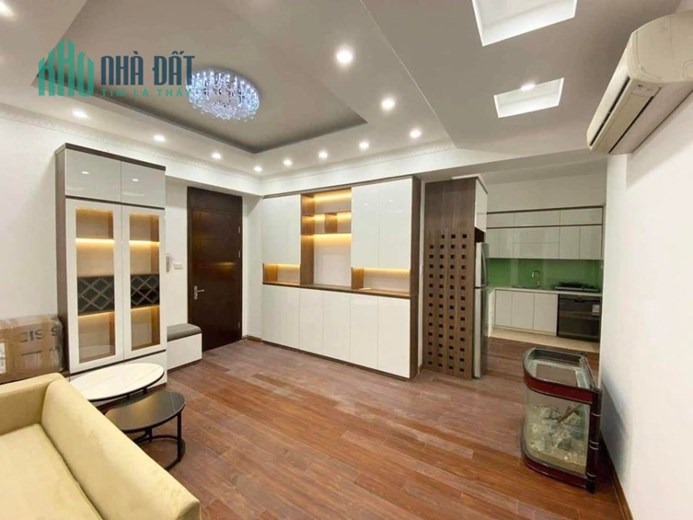 Chung cư Trung Kính - 3 ngủ 2 WC - 3 tỷ - Căn góc - Phòng nào cũng có ban công - Nội thất cực xịn -