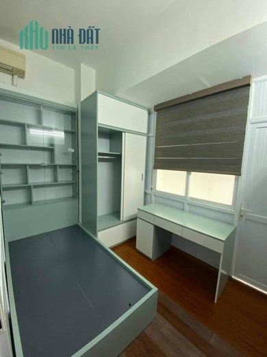 Chung cư Trung Kính - 3 ngủ 2 WC - 3 tỷ - Căn góc - Phòng nào cũng có ban công - Nội thất cực xịn -