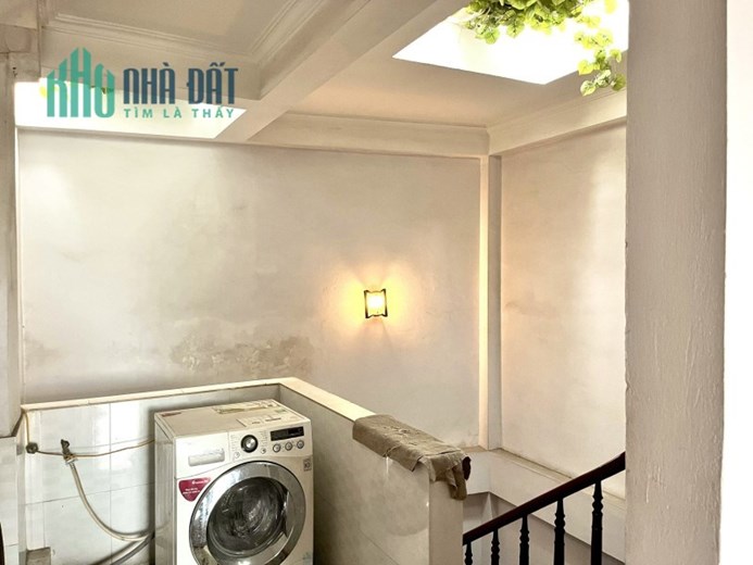 NGỌC TRINH NHÀ TRẦN QUÝ CÁP 40M2 X 5 TẦNG, NÓI KHÔNG VỚI QUY HOẠCH, GẦN PHỐ, OTO ĐỖ, NHỈNH 5 TỶ, LH