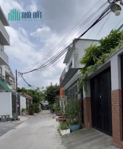 Bán Gấp Nhà Bình tân. 2 mặt tiền. đang buôn bán. giá chỉ 3,5 tỷ. dt 60m2