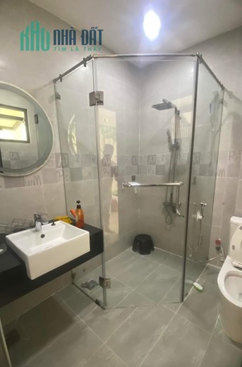 Chuyển công tác cần bán nhà sát chợ Bùi Minh Trực, 4x23 nở hậu, 3 tầng chỉ 8.5tỷ