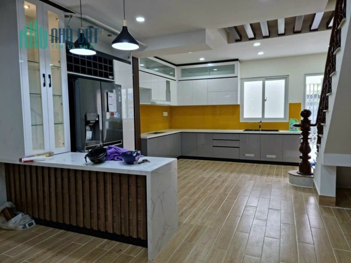 BÁN NHÀ HXH ĐƯỜNG MÃ LÒ - ĐẦY ĐỦ CÔNG NĂNG - CHỦ NGỘP NẶNG  TỔNG GIẢM 500TR - GIÁ 6.5 TỶ THƯƠNG