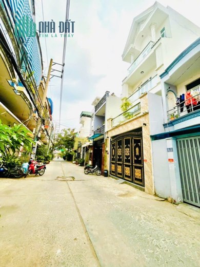 BÁN NHÀ HXH ĐƯỜNG MÃ LÒ - ĐẦY ĐỦ CÔNG NĂNG - CHỦ NGỘP NẶNG  TỔNG GIẢM 500TR - GIÁ 6.5 TỶ THƯƠNG