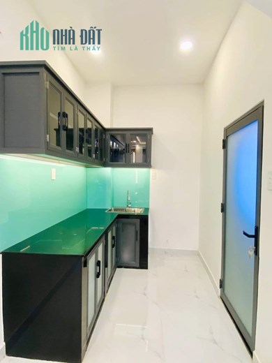 Nhà mới 3 tầng hẻm Dương Bá Trạc P2Q8. Giá 3,79 tỷ TL