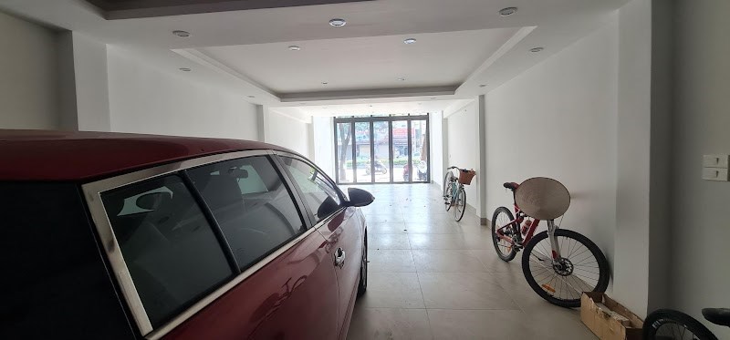 SIÊU PHẨM MẶT PHỐ NGUYỄN VĂN CỪ, 6 TẦNG THANG MÁY, VỈA HÈ THÊNH THANG, KINH DOANH SIÊU SẦM UẤT
