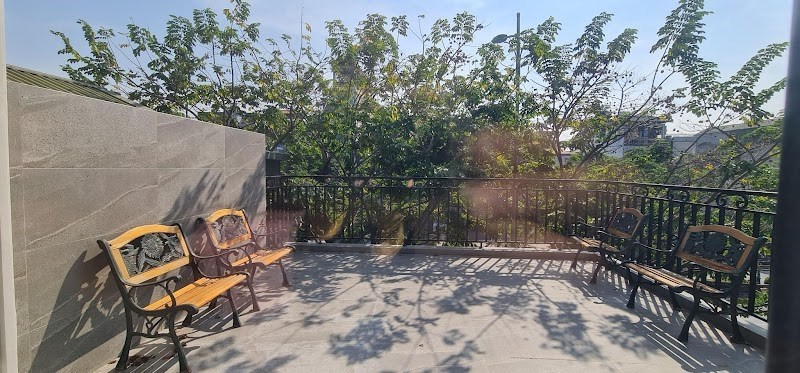 SIÊU PHẨM MẶT PHỐ NGUYỄN VĂN CỪ, 6 TẦNG THANG MÁY, VỈA HÈ THÊNH THANG, KINH DOANH SIÊU SẦM UẤT