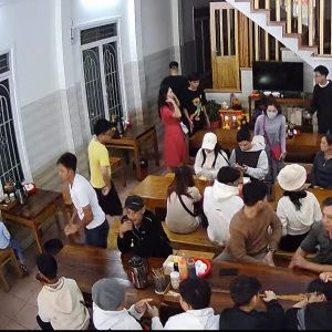 Chính Chủ Cần Sang mặt bằng tại Phù Đổng Thiên Vương (cách ngã 5 khoảng 30m).