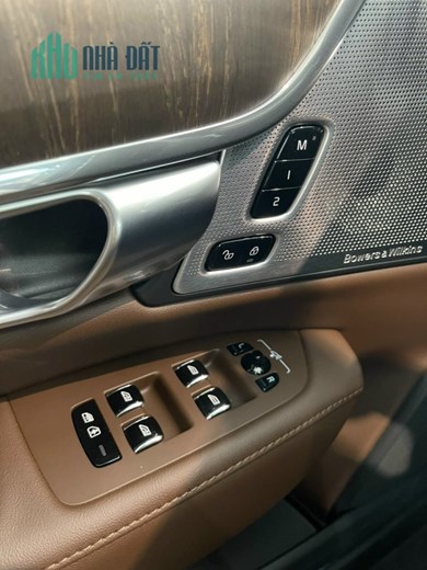 Chính Chủ gửi tin bán xe Volvo S90 Nguyễn Văn Linh, P. Bình Thuận,Q.7, TPHCM