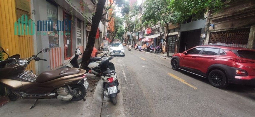 Bán nhà mặt phố Châu Long, 8 tầng thang máy. LH: Địa Thủy Sư Trần Thọ 0906299843