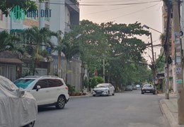 Bán Toà nhà Mặt tiền Nguyễn Thanh Tuyền - Lê Văn Sỹ, 70m2 (3.6x20m). 6 Tầng, giá 13.8 tỷ
