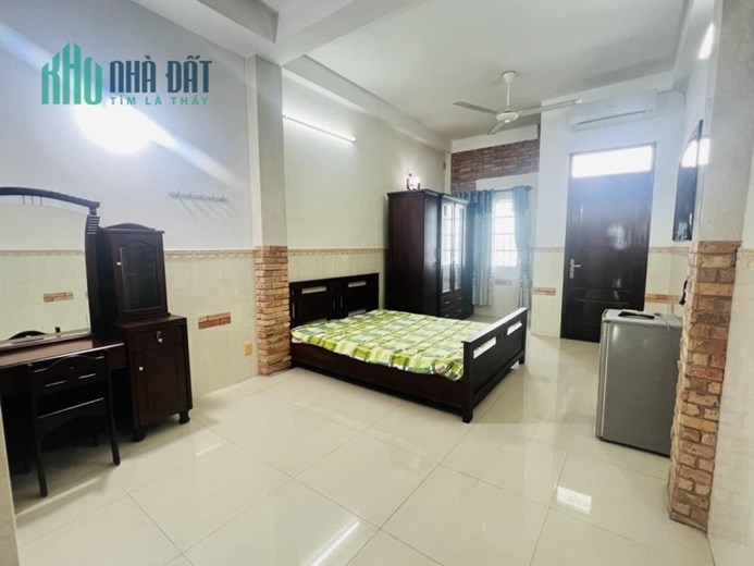 Bán Toà nhà Mặt tiền Nguyễn Thanh Tuyền - Lê Văn Sỹ, 70m2 (3.6x20m). 6 Tầng, giá 13.8 tỷ