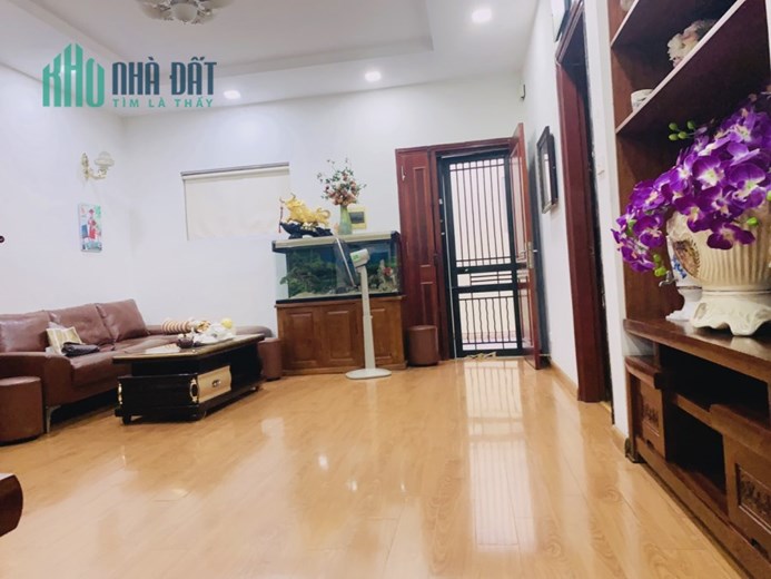 Chính chủ bán căn hộ 3pn 108m2 giá 3ty4 bán trong tháng 4 lh 0394392185