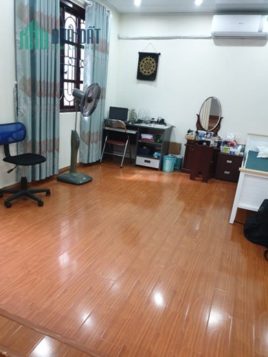 BÁN NHÀ GẦN NGÕ 43 KIM ĐỒNG, Ô TÔ, KINH DOANH, MẶT PHỐ CHỈ 10M, 40M2*4T, MT 6.5M. 4 TỶ.