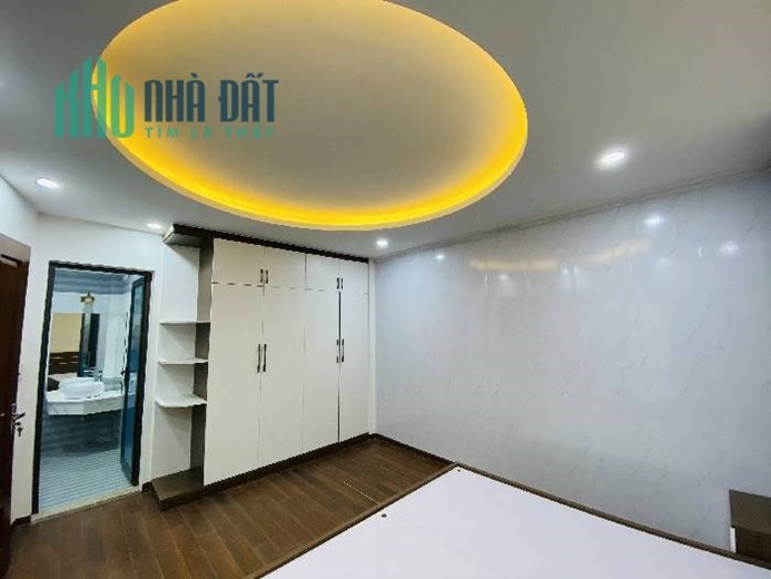 Ba Bước Ra Ngã Tư Sở – Ngay Sát Đường Oto - 38m2 3.6Tỷ