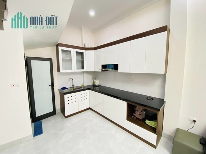 NGUYỄN KHANG - 35M2 - 5 TẦNG -  6 TỶ  - CẦU GIẤY - NHÀ MỚI SANG TRỌNG