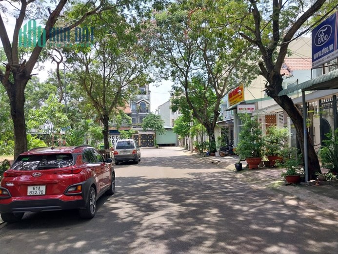 KHÁCH SẠN QL1K. DĨ AN. 239M. 5T. 39P. THU NHẬP 900TR/N. GIÁ HƠN 23 TỶ.